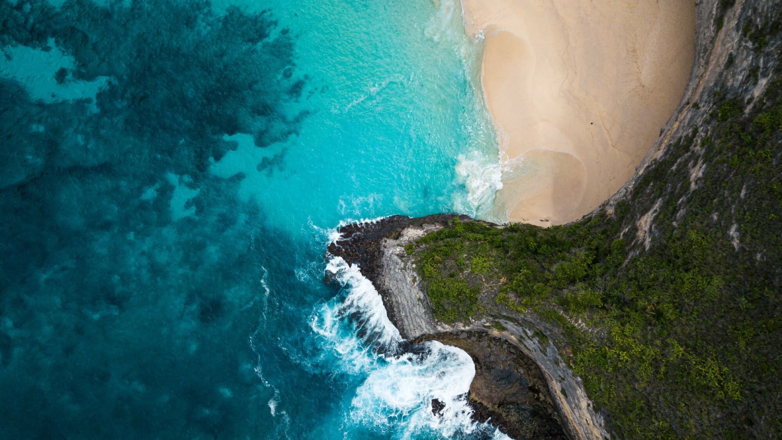 Island Hopping Across the Beautiful Beaches of Thailand